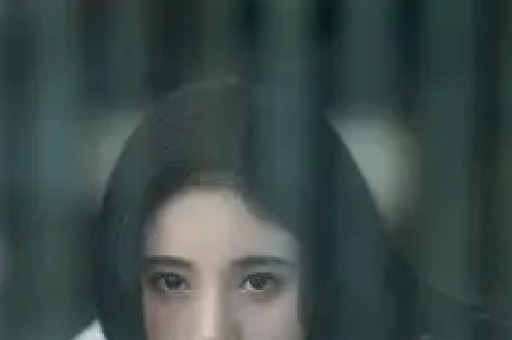 张踩铃每天和AI聊天宛如谈恋爱AI居然和她讲了某个明星的八卦