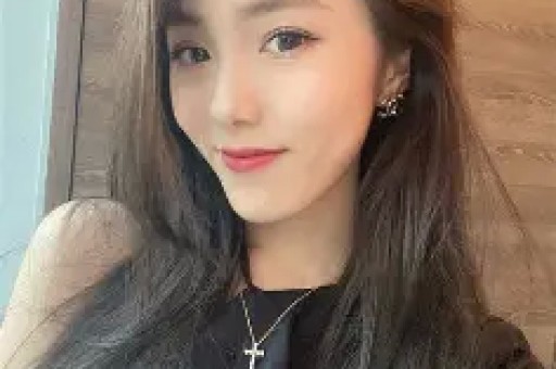 韩安冉恋情再掀波澜：现男友为景区演员曾参加与宋浩然婚礼称已思考分手对策